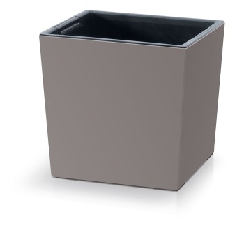 Urbi_Square_Low_DURS240L_7529U_m.jpg